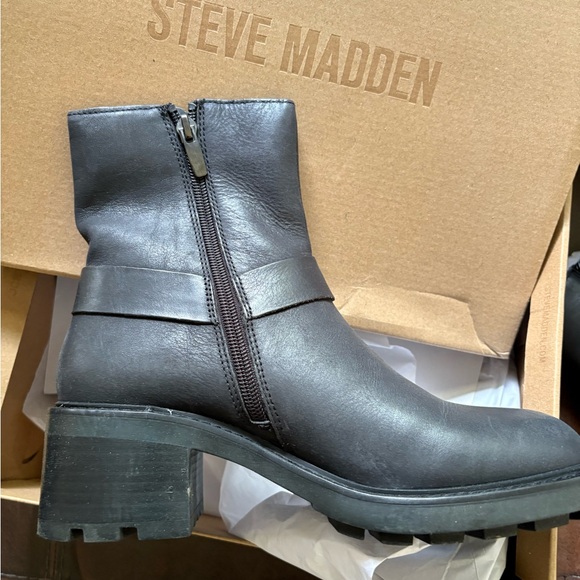 Steve Madden Charcoal Ankle Booties - Picture 1 of 3